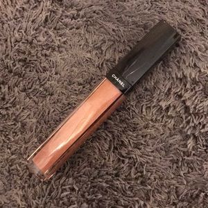 Chanel brilliant levres 66